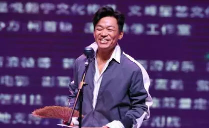 影視演員剛,影視演員剛，變化中的學(xué)習(xí)，自信與成就的力量